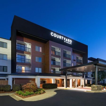 Courtyard By Marriott Burlington Hotel Exterior photo